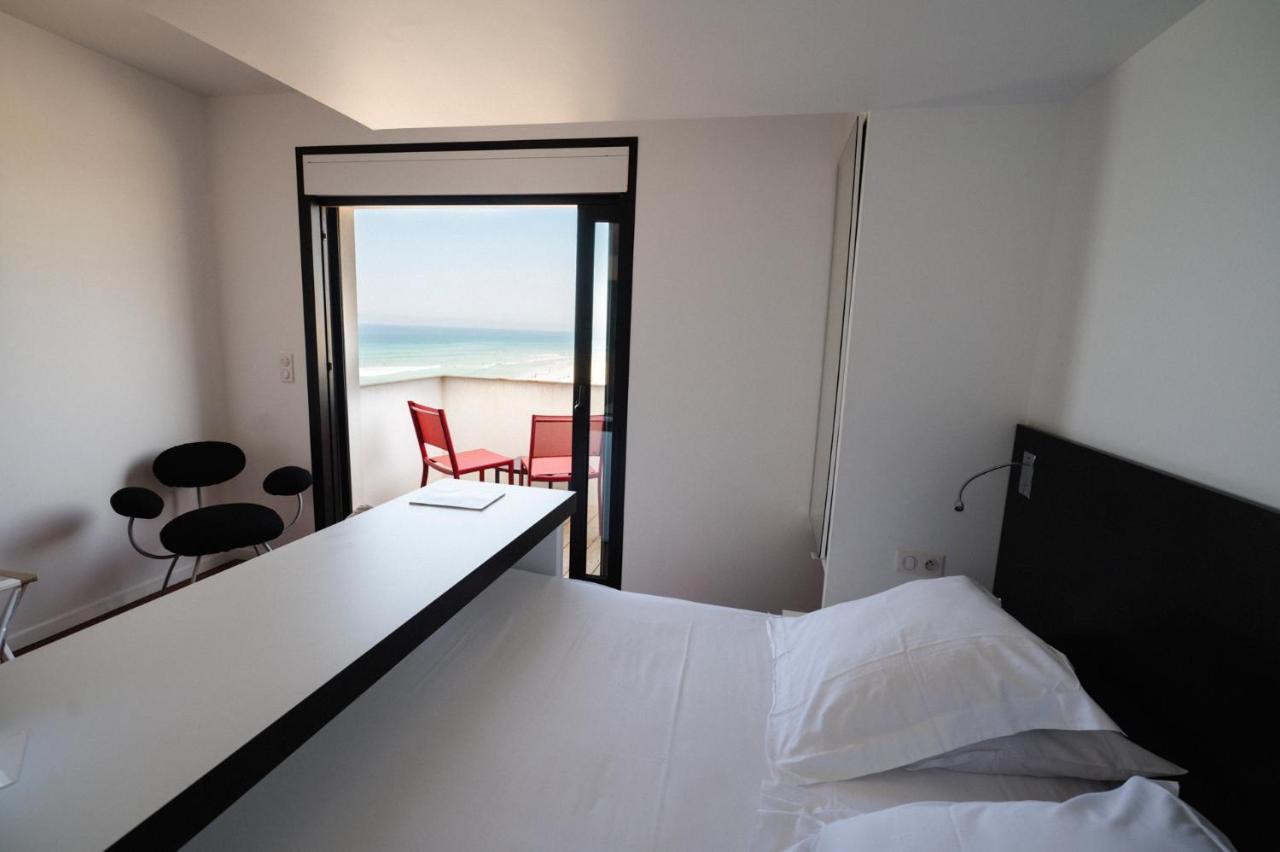Le Grand Hotel De La Plage Biscarrosse-Plage Esterno foto